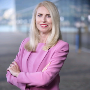  Nicola McGovern